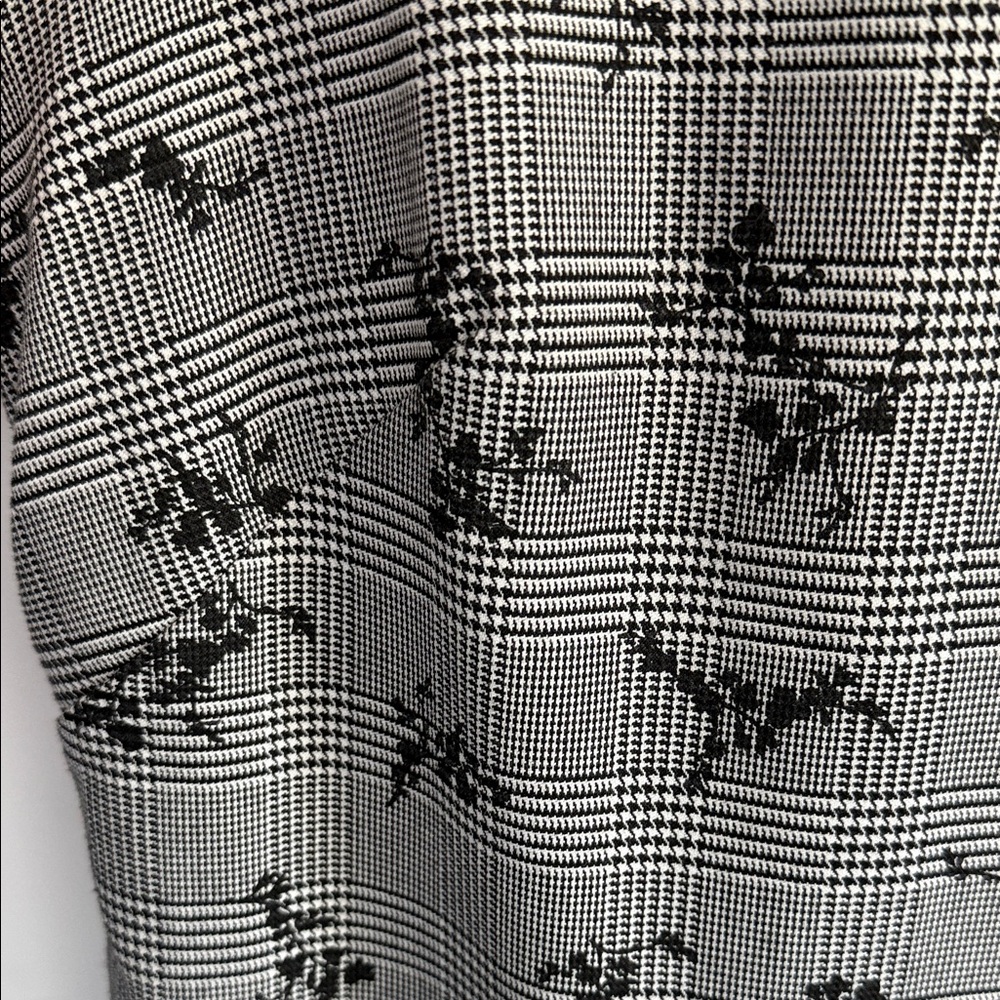 Ann Taylor Black and Gray Plaid Floral Dress Size 8 - Picture 4 of 6
